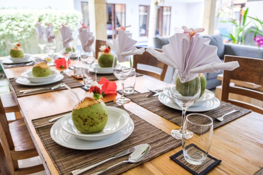 Villa Akmali Berawa - 3 Bedrooms Canggu Kültér fotó